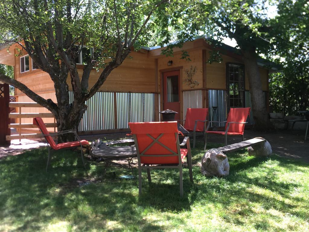 Lava Hideout Cabins Lava Hot Springs Exterior photo