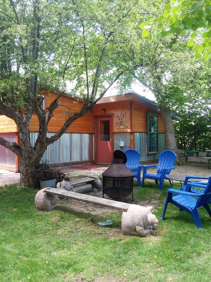 Lava Hideout Cabins Lava Hot Springs Exterior photo